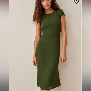 ON HOLD Reformation Ismena dress size 8 fern green NWT